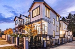 5439 Killarney Street  Vancouver, BC V5R 3W3