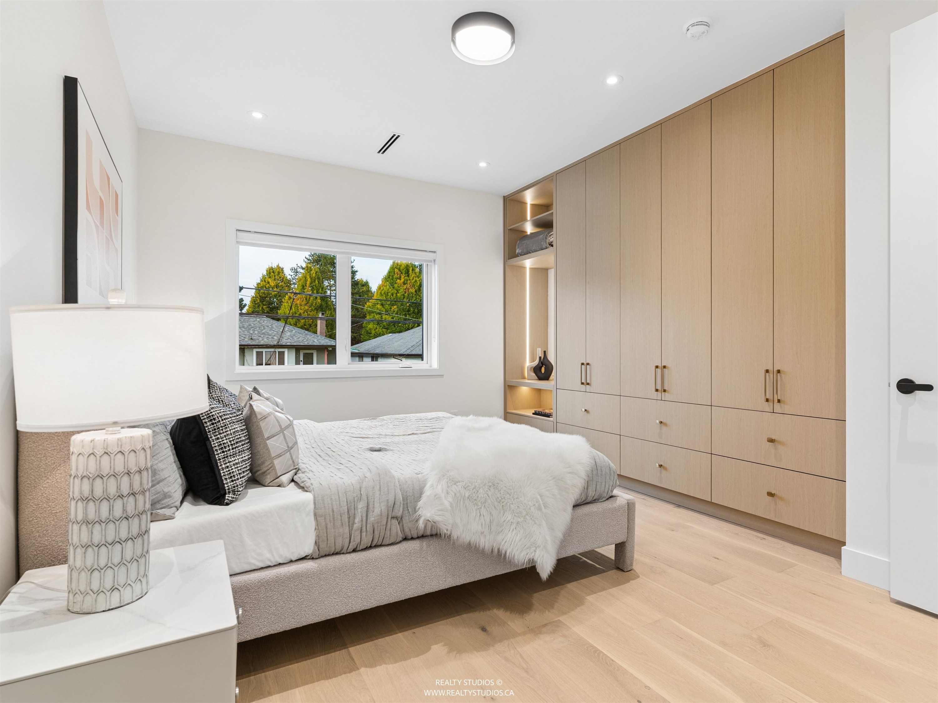 2543 2Nd Avenue E, Vancouver, BC