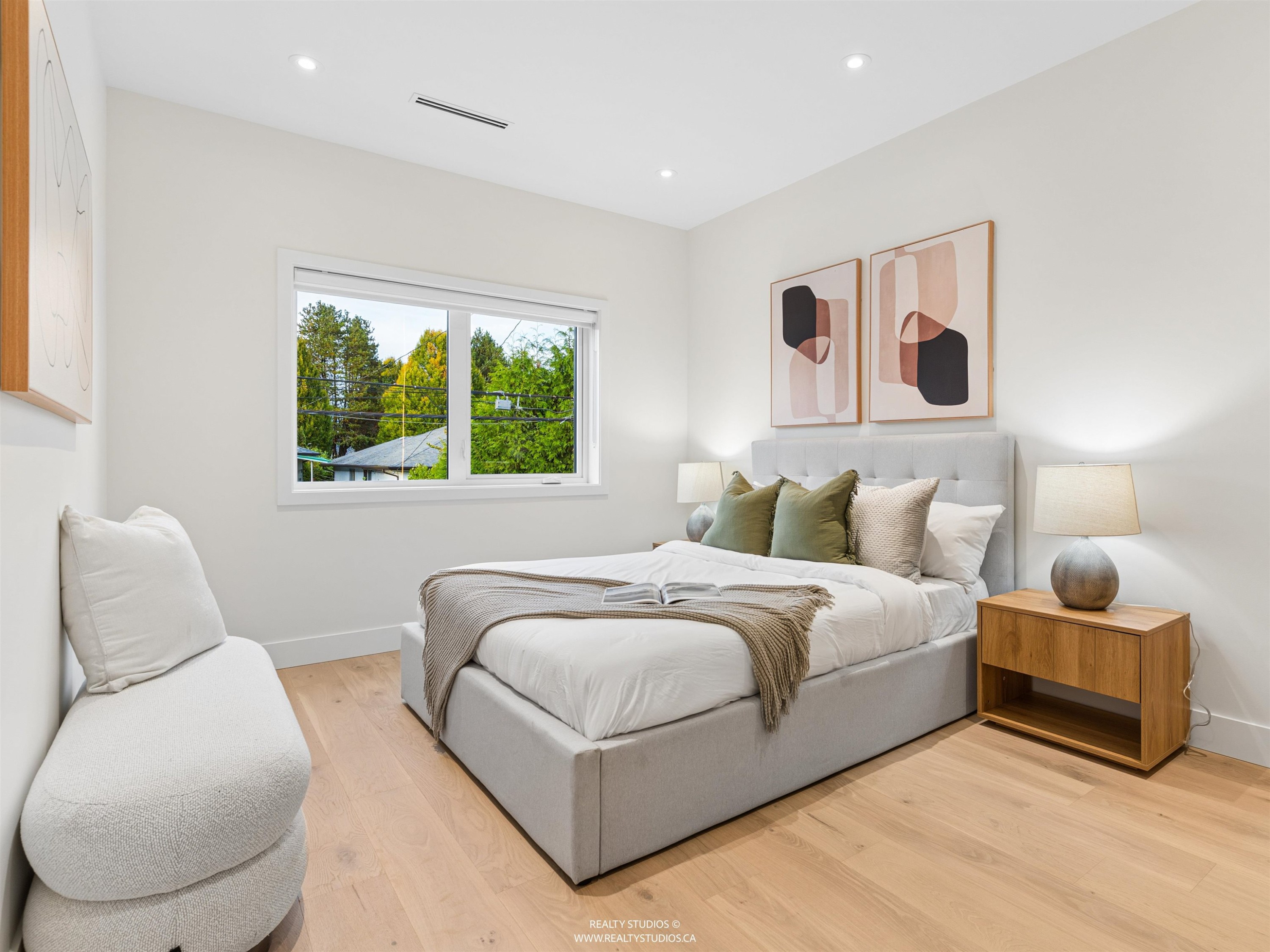 2543 2Nd Avenue E, Vancouver, BC