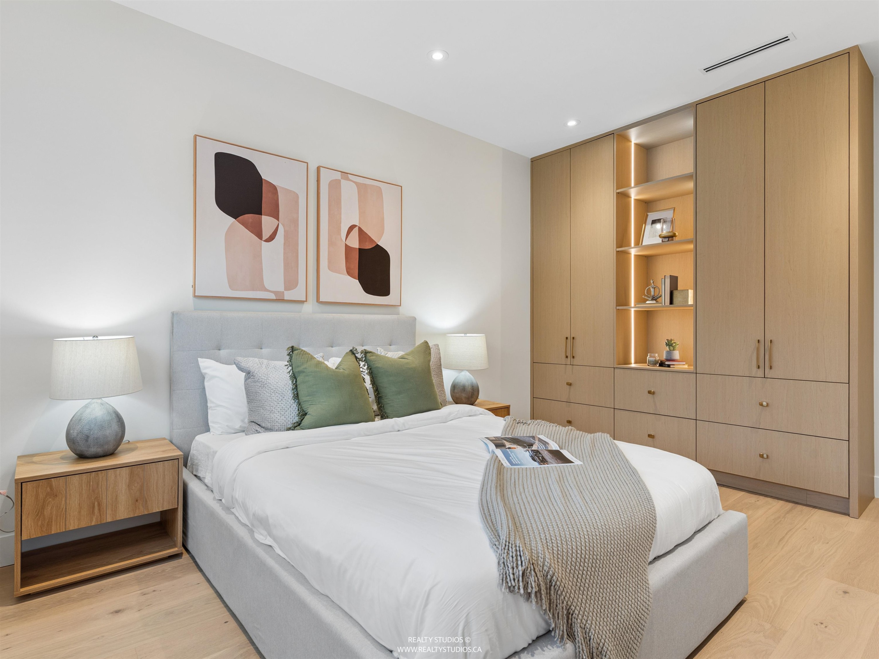 2543 2Nd Avenue E, Vancouver, BC