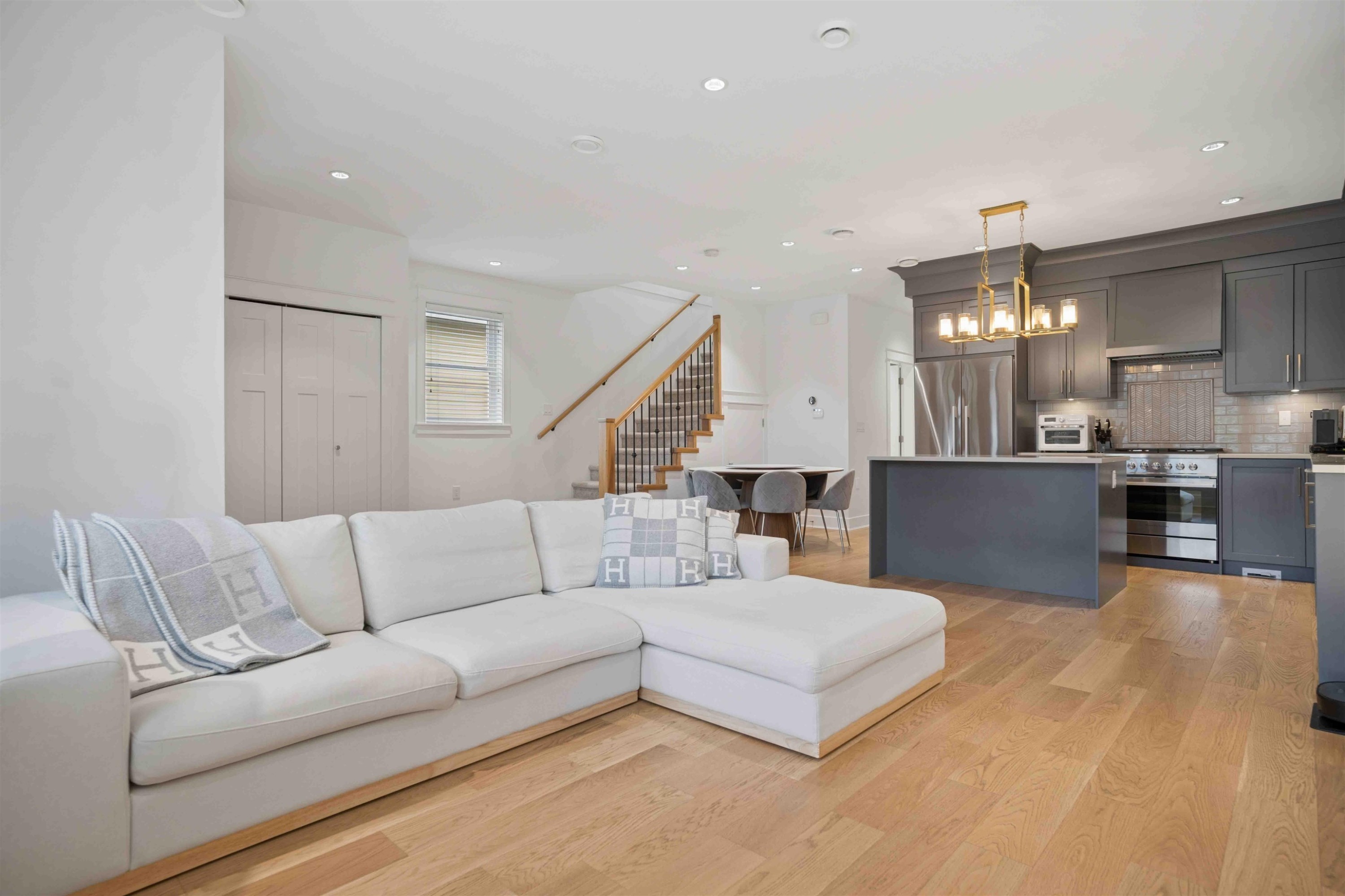 5680 Williams Road, Richmond, BC