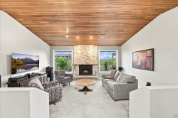 12461 Meadow Brook Place Maple Ridge, BC V4R 2H6