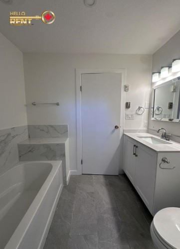 620 Mahon Avenue, North Vancouver, BC 