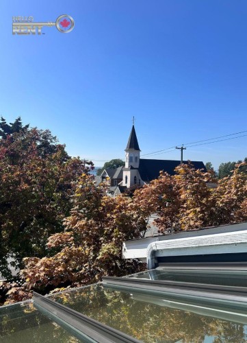 620 Mahon Avenue, North Vancouver, BC 