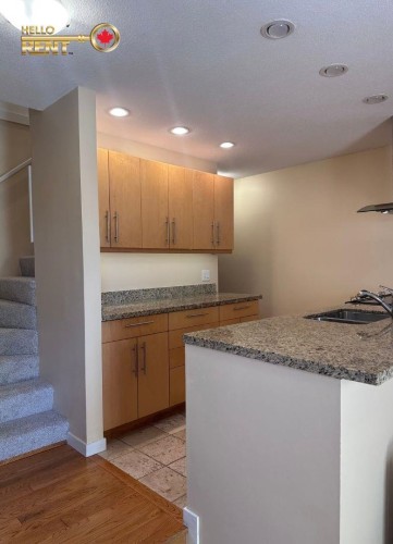 620 Mahon Avenue, North Vancouver, BC 