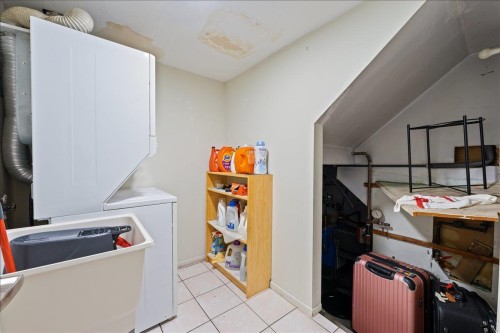 1375 18Th Avenue E, Vancouver, BC 