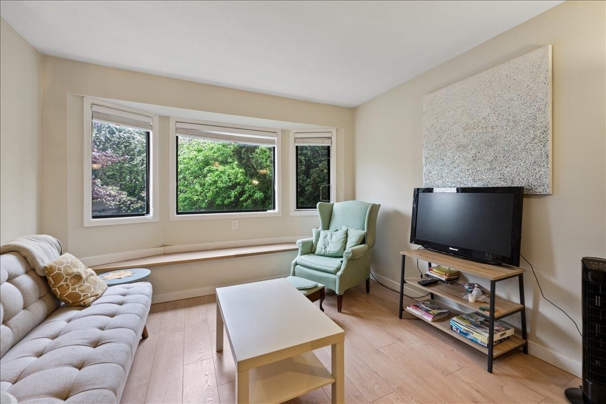 1375 18Th Avenue E, Vancouver, BC