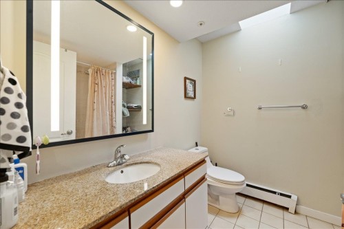 1375 18Th Avenue E, Vancouver, BC 