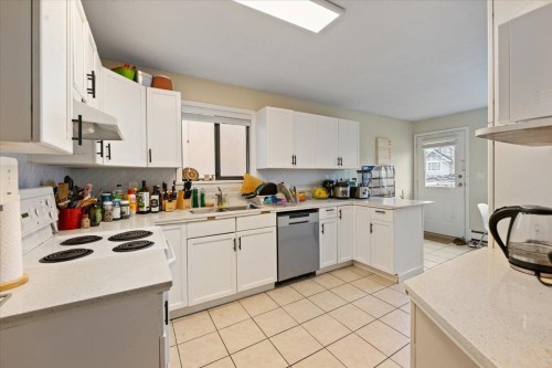 1375 18Th Avenue E, Vancouver, BC 