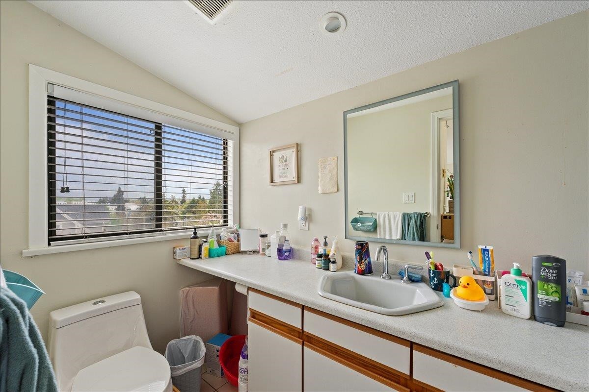 1375 18Th Avenue E, Vancouver, BC