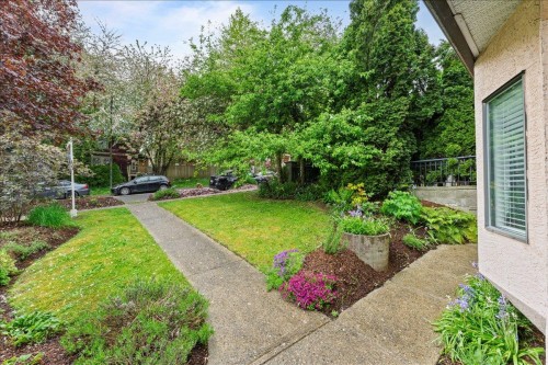 1375 18Th Avenue E, Vancouver, BC 