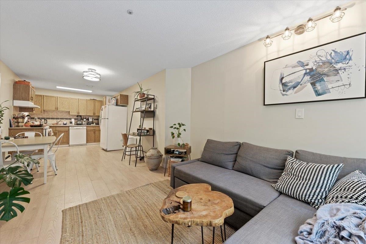 1375 18Th Avenue E, Vancouver, BC