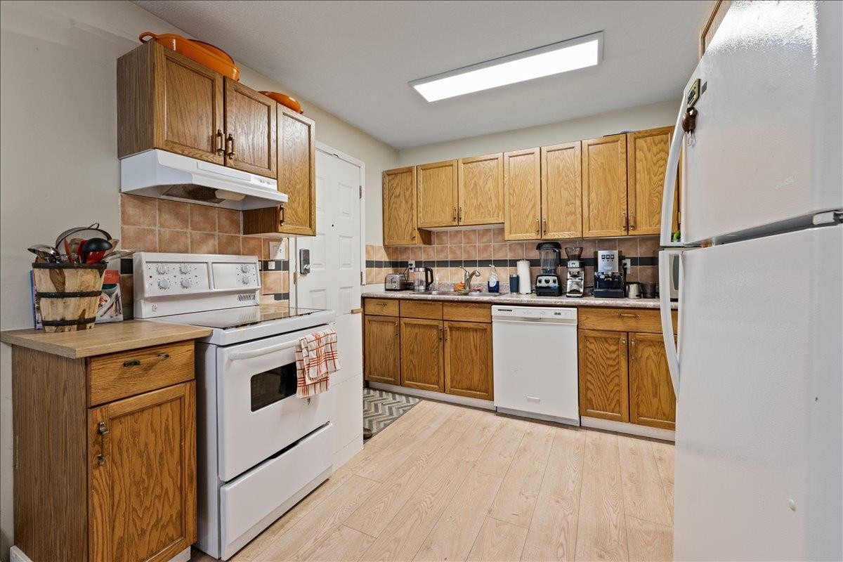 1375 18Th Avenue E, Vancouver, BC