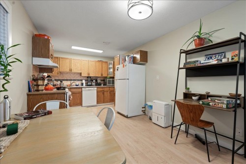 1375 18Th Avenue E, Vancouver, BC 
