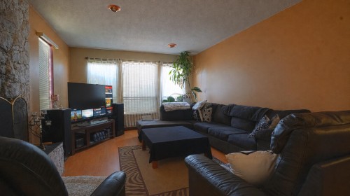7700 Schaefer Avenue, Richmond, BC 