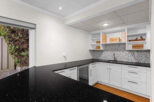 885 Margaree Place, West Vancouver, BC 