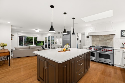 885 Margaree Place, West Vancouver, BC 
