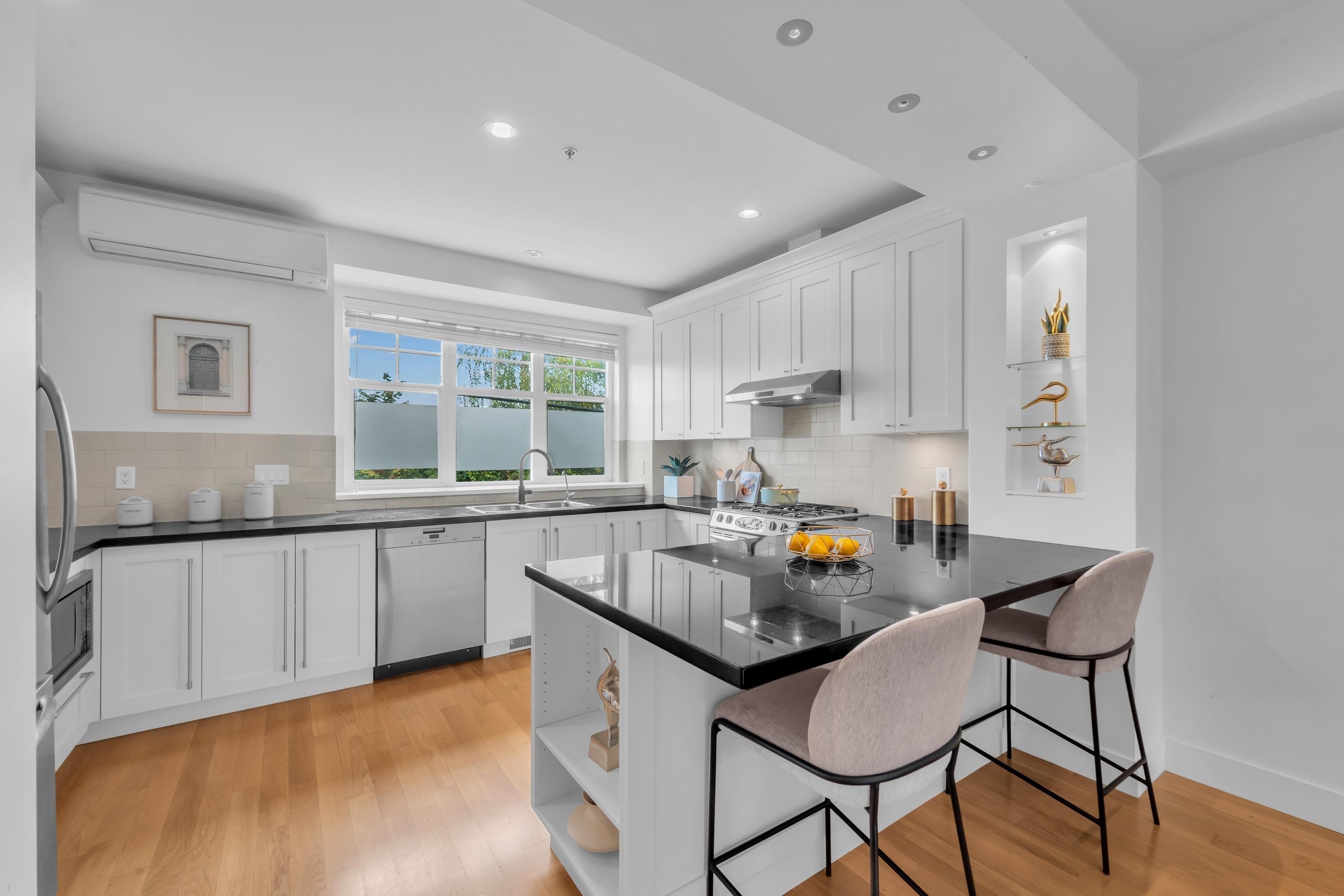 5603 Willow Street, Vancouver, BC