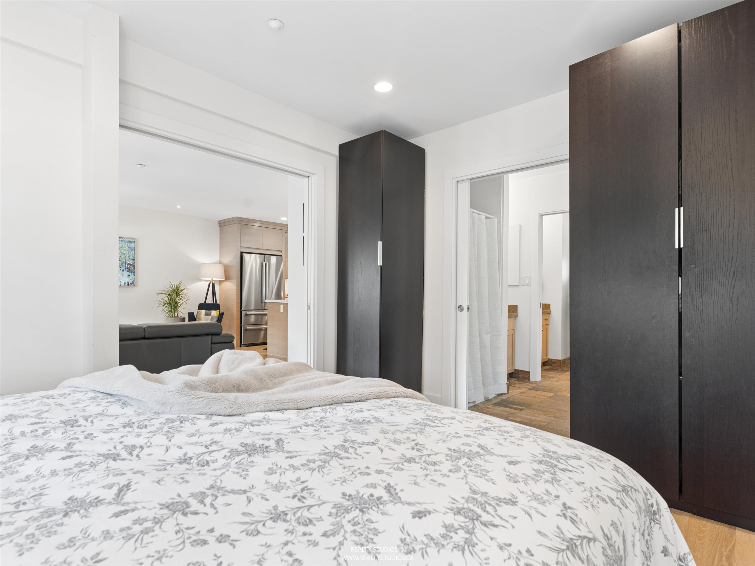 558 19Th Avenue W, Vancouver, BC