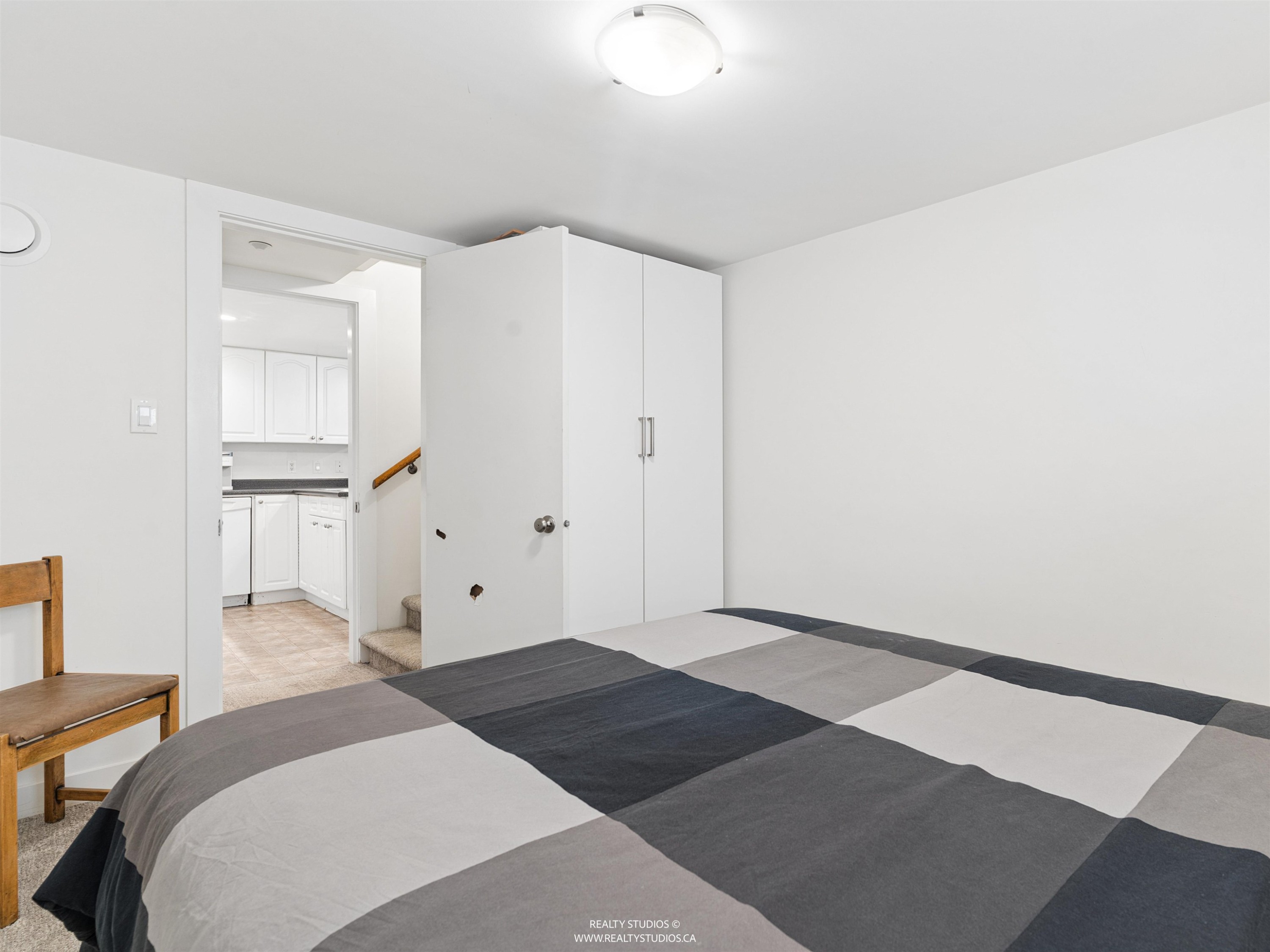 558 19Th Avenue W, Vancouver, BC