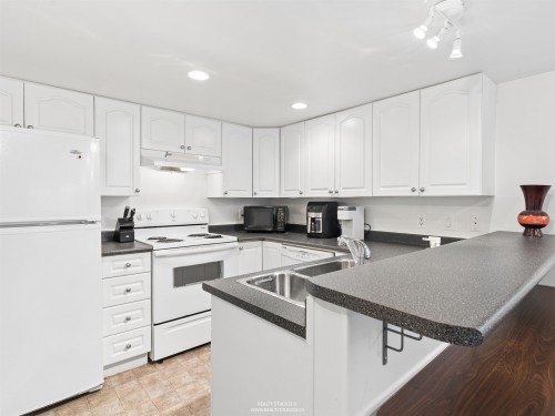 558 19Th Avenue W, Vancouver, BC 