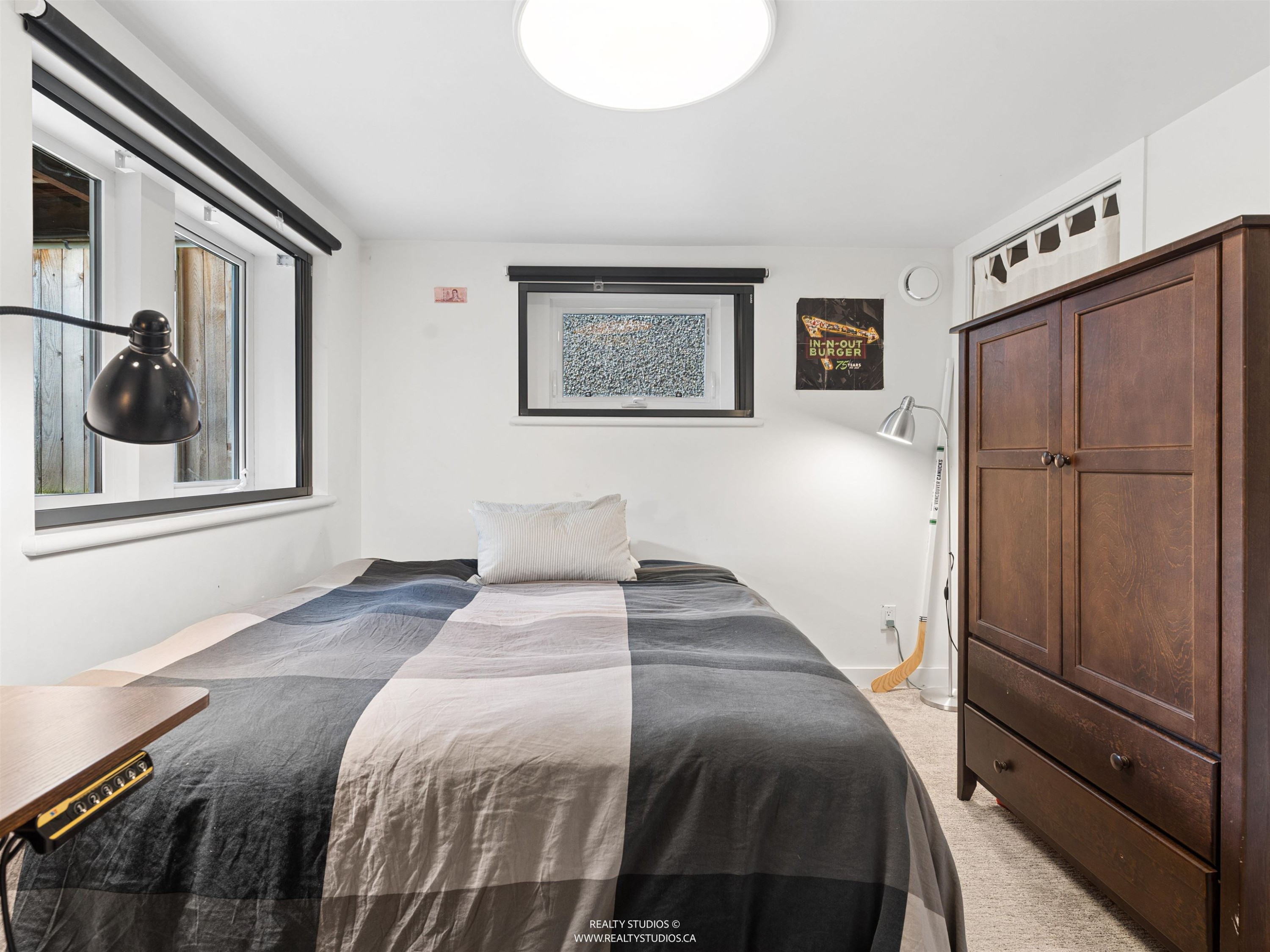 558 19Th Avenue W, Vancouver, BC