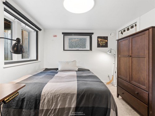 558 19Th Avenue W, Vancouver, BC 