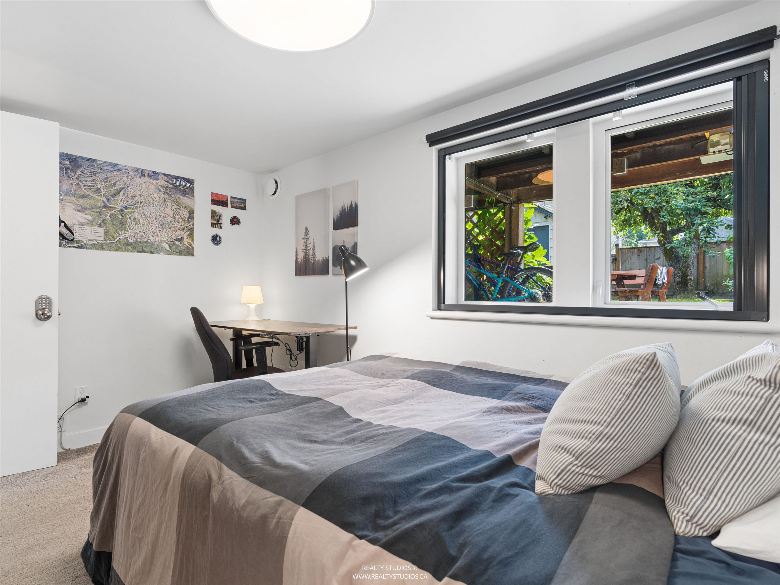 558 19Th Avenue W, Vancouver, BC