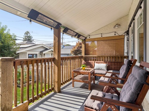 558 19Th Avenue W, Vancouver, BC 