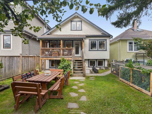 558 19Th Avenue W, Vancouver, BC 