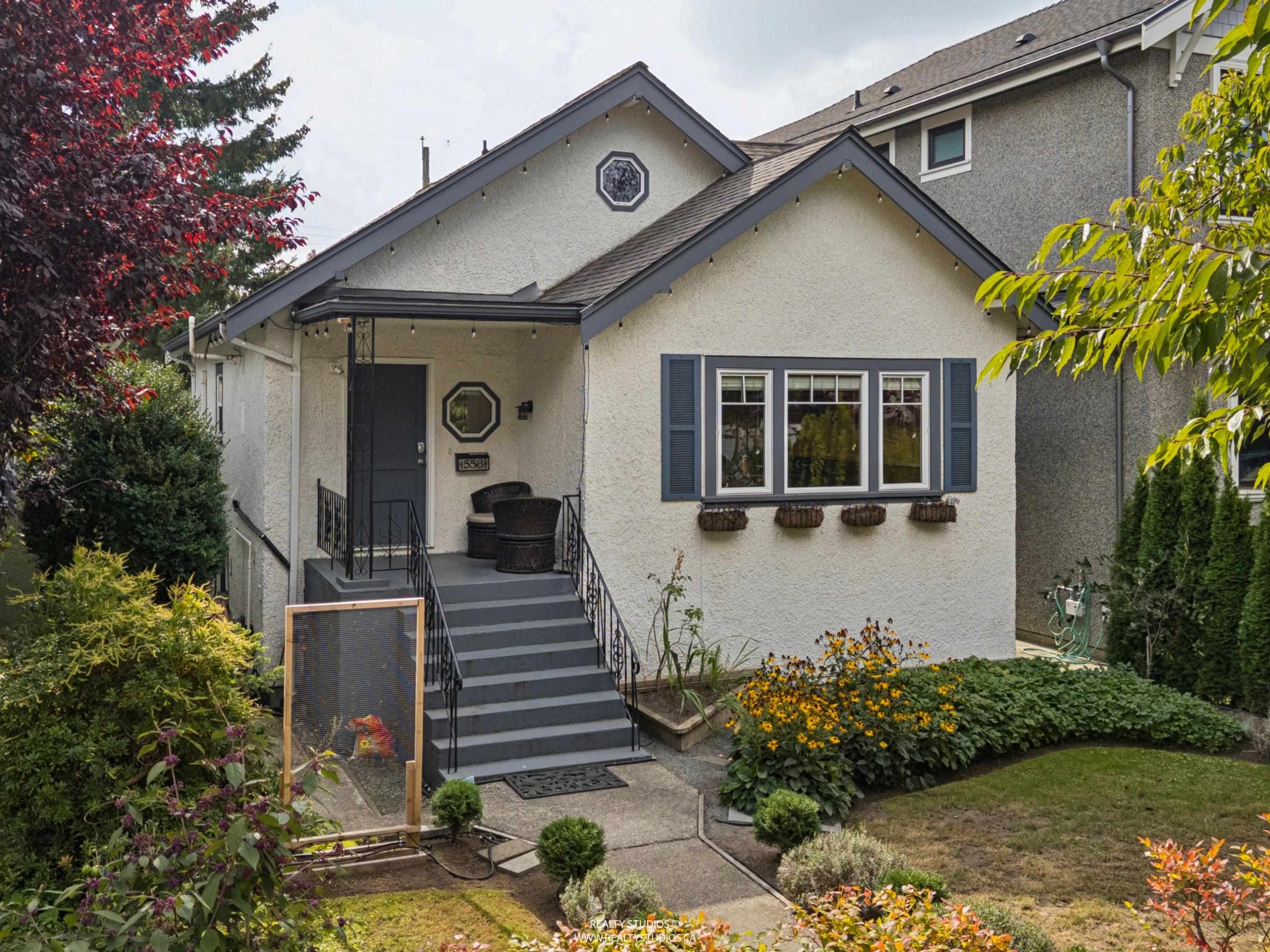 558 19Th Avenue W, Vancouver, BC