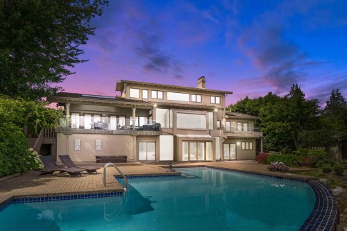 668 Beachview Drive, North Vancouver, BC 