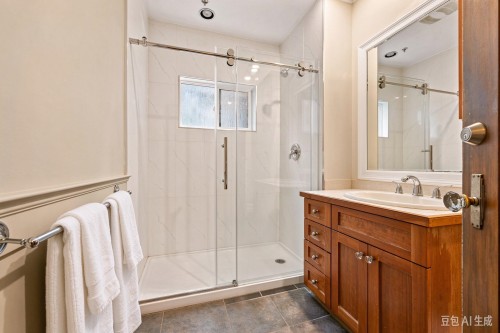 2923 32Nd Avenue W, Vancouver, BC 