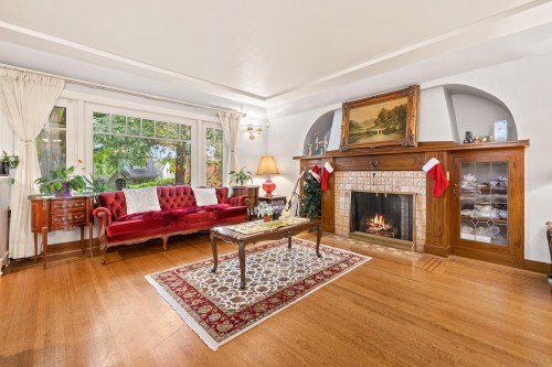 2923 32Nd Avenue W, Vancouver, BC 