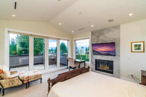 2408 Mathers Avenue, West Vancouver, BC 