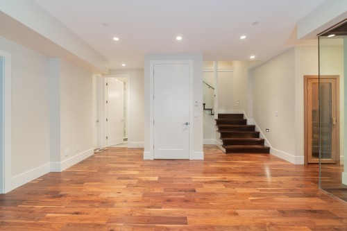 2408 Mathers Avenue, West Vancouver, BC 