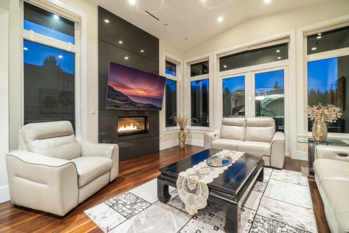 2408 Mathers Avenue, West Vancouver, BC 