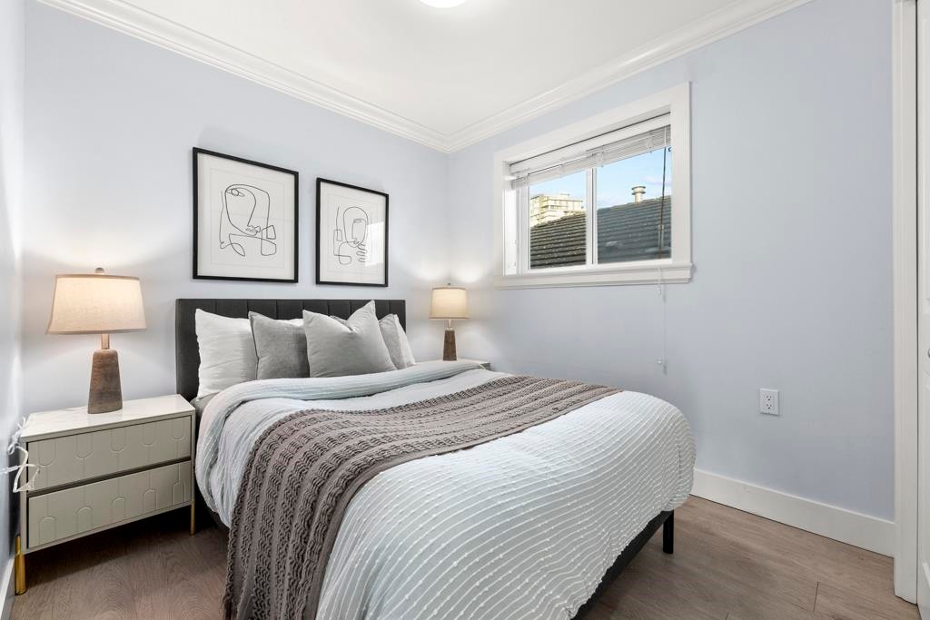 2216 Mannering Avenue, Vancouver, BC
