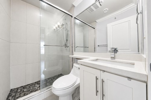 2216 Mannering Avenue, Vancouver, BC 