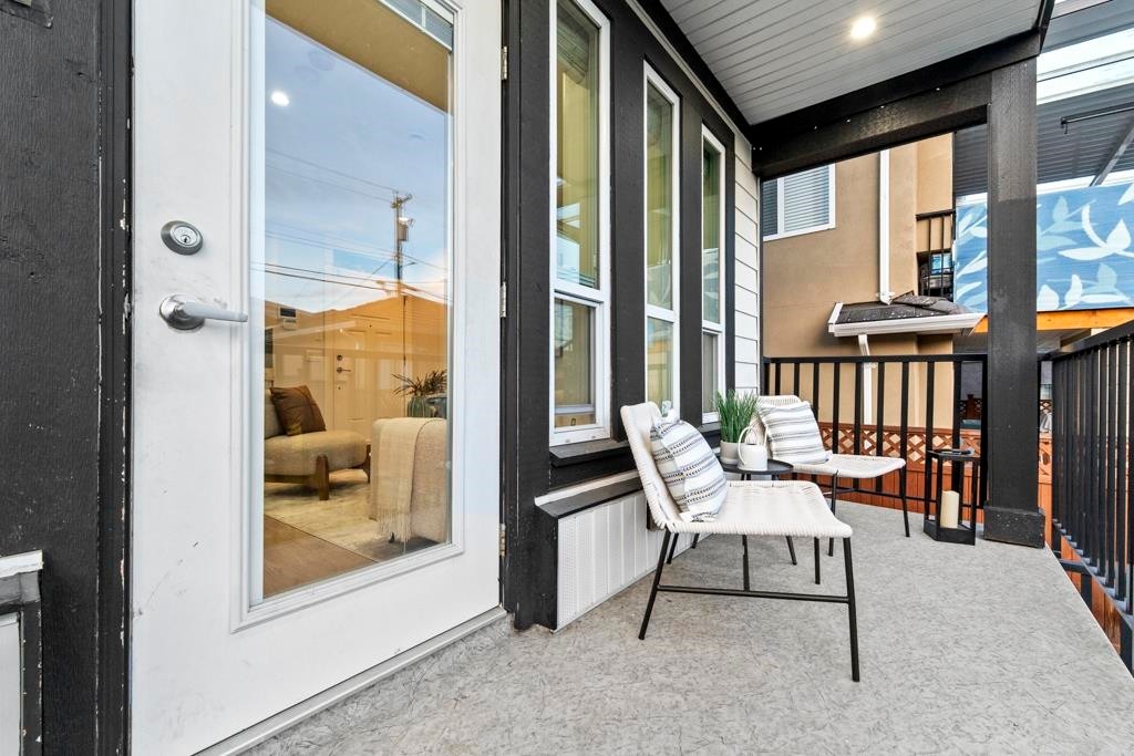 2216 Mannering Avenue, Vancouver, BC