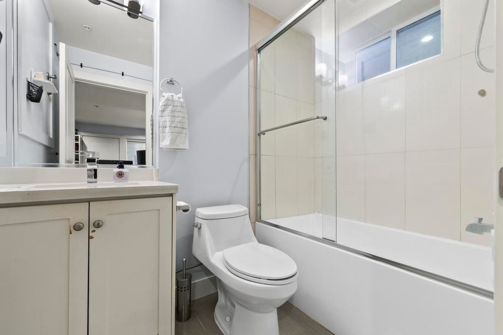 2216 Mannering Avenue, Vancouver, BC
