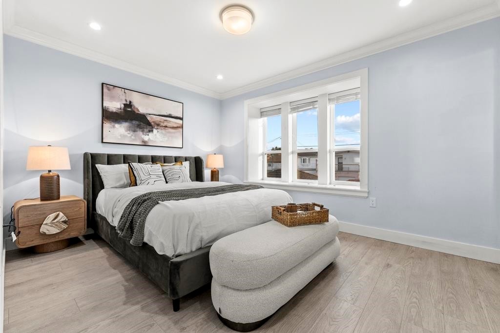 2216 Mannering Avenue, Vancouver, BC