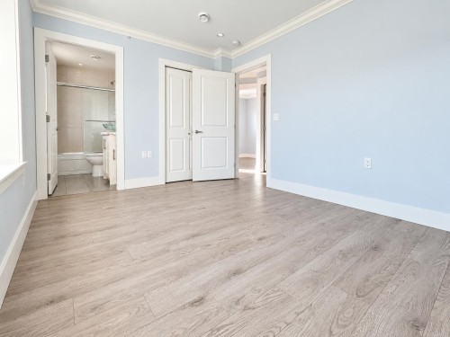 2216 Mannering Avenue, Vancouver, BC 