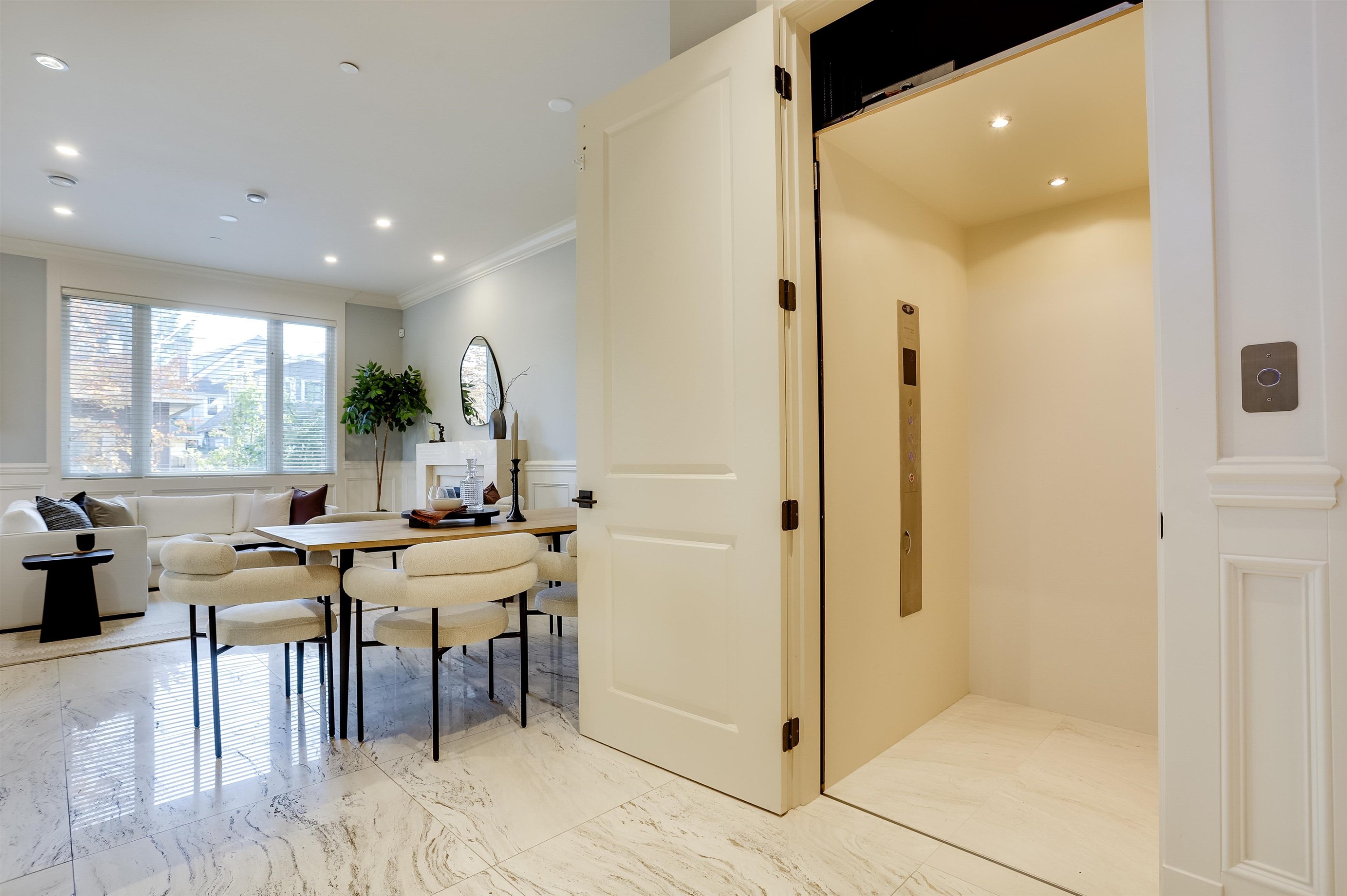 3760 17Th Avenue W, Vancouver, BC