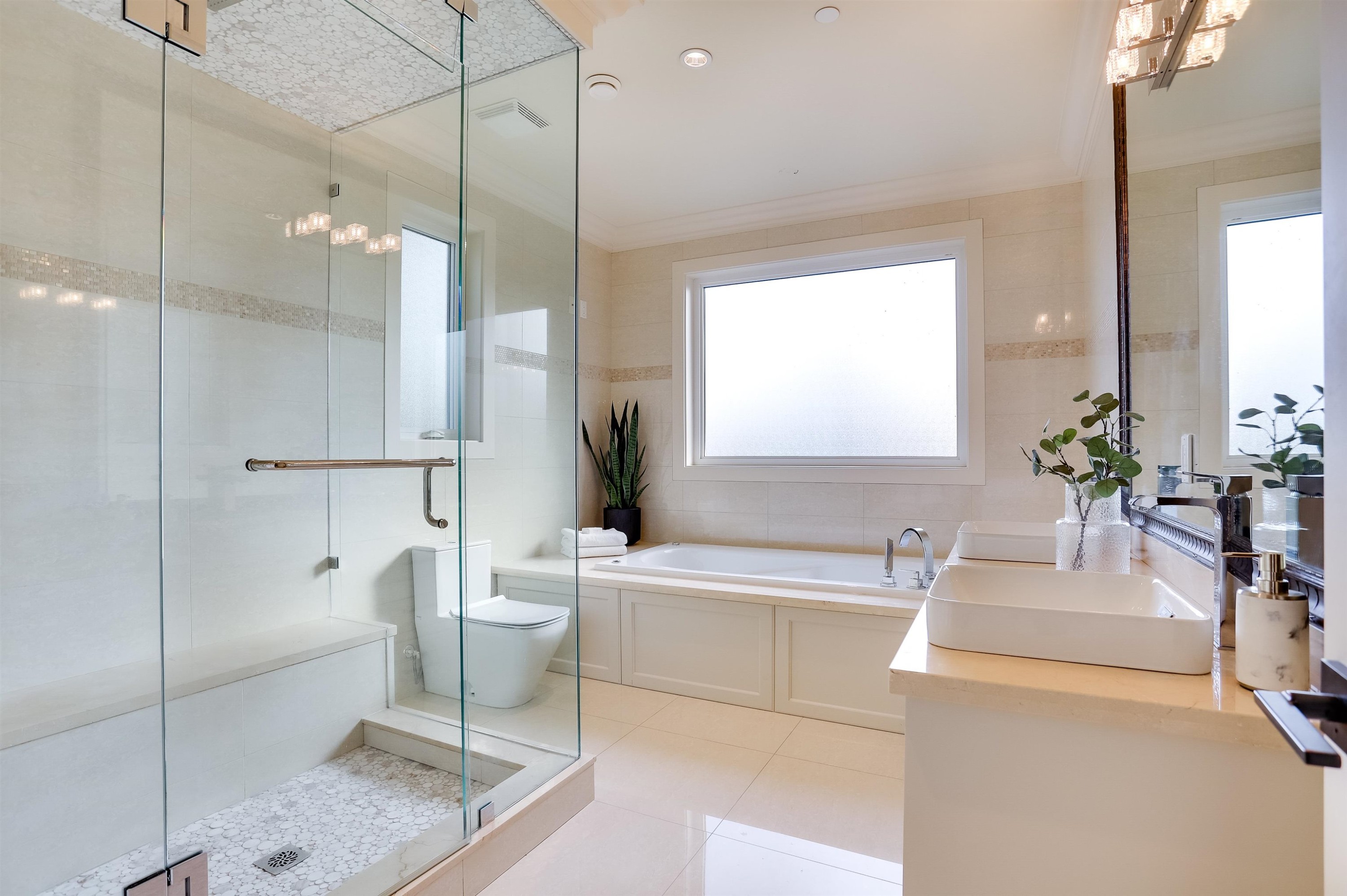 3760 17Th Avenue W, Vancouver, BC