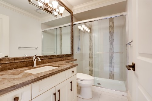 3760 17Th Avenue W, Vancouver, BC 