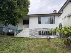 77 W 62nd Avenue Vancouver, BC V5X 2C9