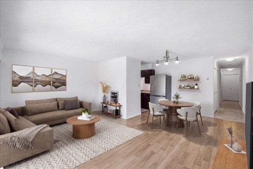 202-212 Forbes Avenue  North Vancouver, BC V7M 3E5