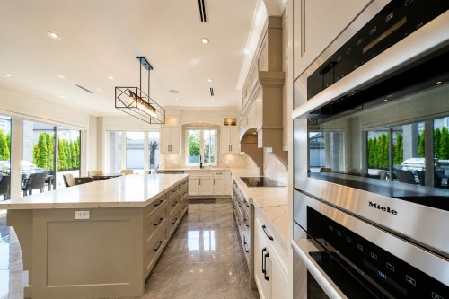 5720 Woodwards Road, Richmond, BC 
