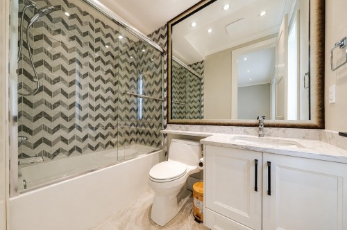 5720 Woodwards Road, Richmond, BC 